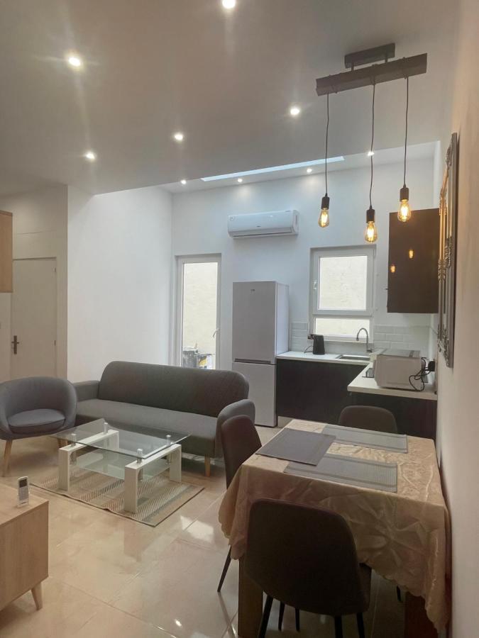 Apartment New Two Bedroom Flat Kamila On A Dwell Sliema